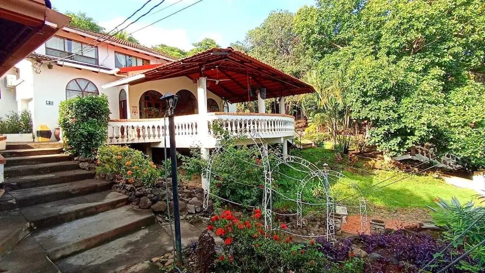 Hotel Casa Blanca - главное фото