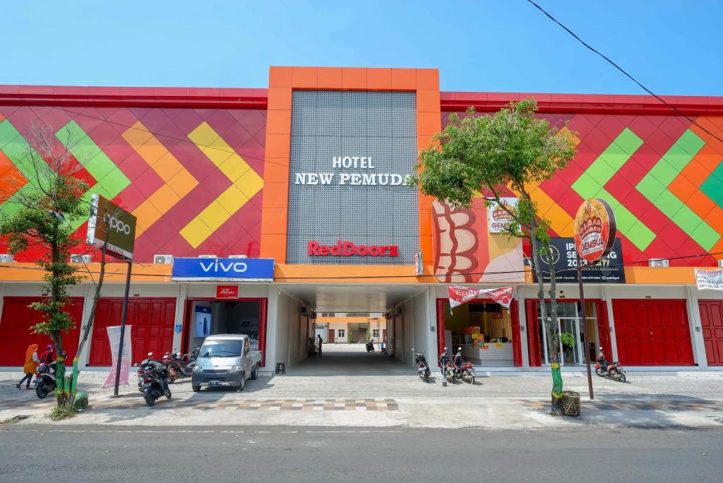 RedDoorz Plus @ Jl Pemuda Pati - главное фото