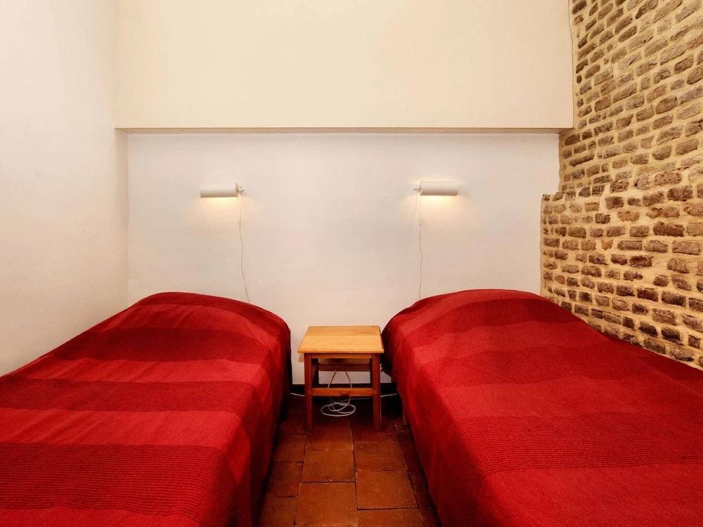 Lovely Holiday Home in Richelle with Barbecue - главное фото