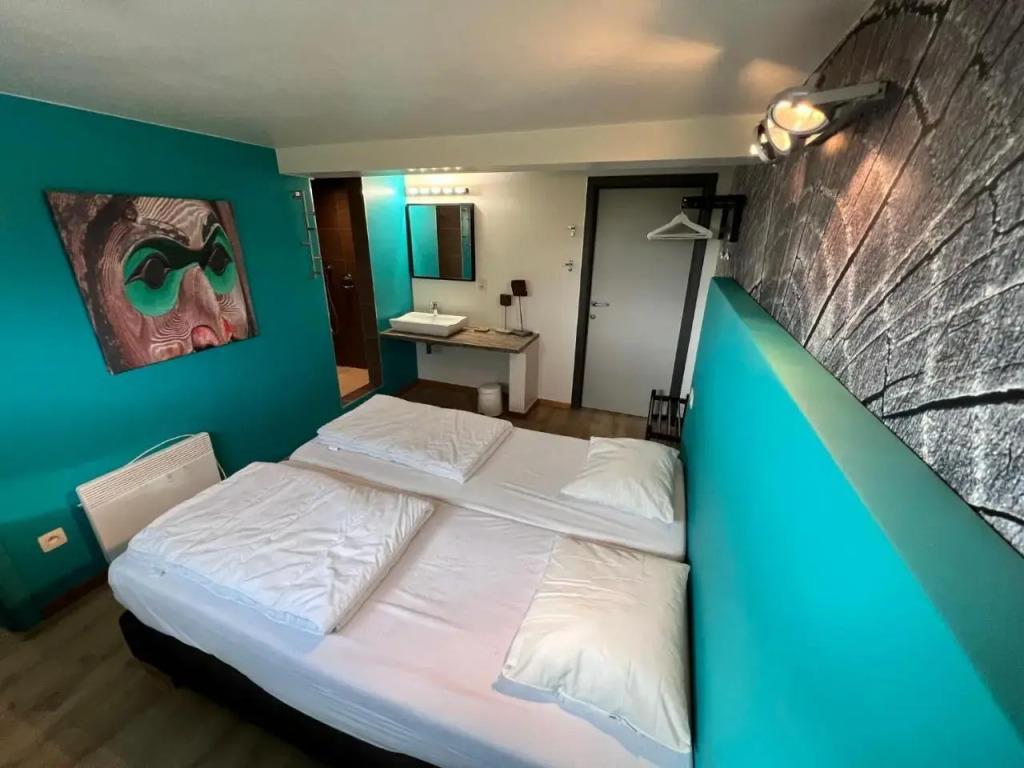 Arbre Dressé - главное фото