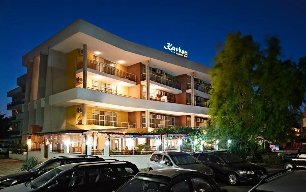 Hotel Kavkaz Golden Dune - главное фото