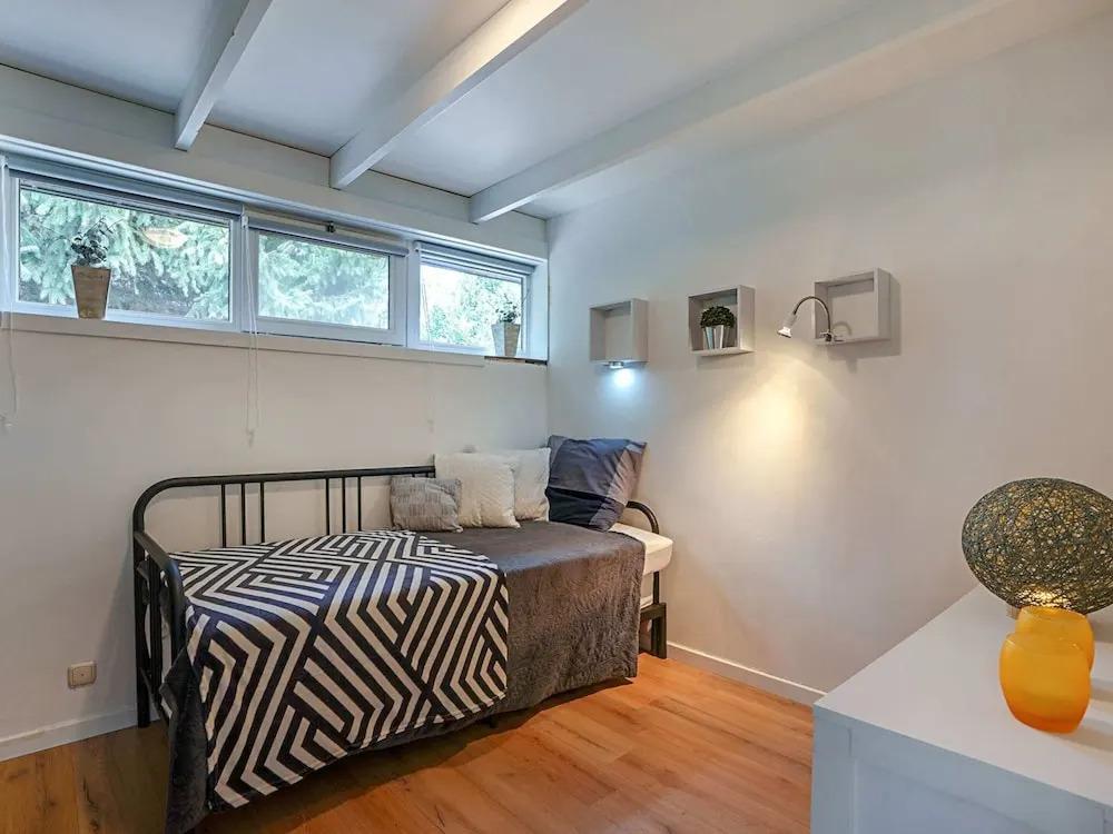 Bright Holiday Home in Lanaken near Lake with Garden - главное фото