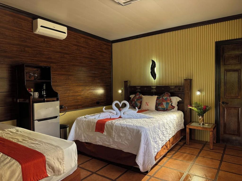 Hotel Heliconias Nature Inn & Hot Springs - главное фото