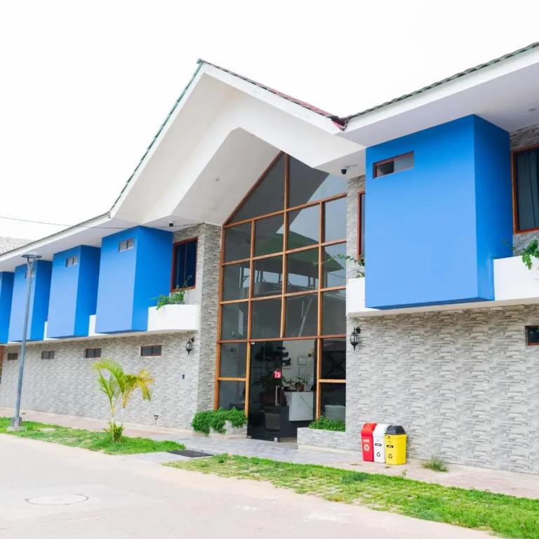 Laguna Azul Albergue Turístico - главное фото