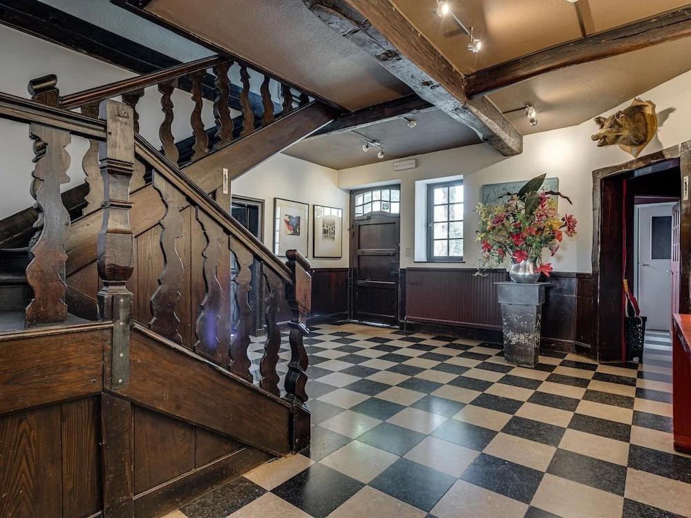 Authentic Group House in Vielsalm With Sauna and Bubble Bath - главное фото