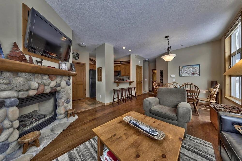 Crystal Forest #70 By Bear Country - главное фото