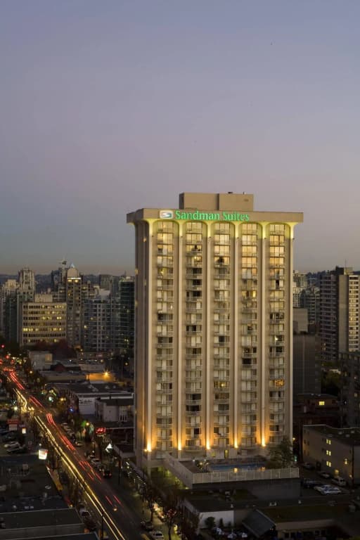 Sandman Suites Vancouver on Davie - главное фото