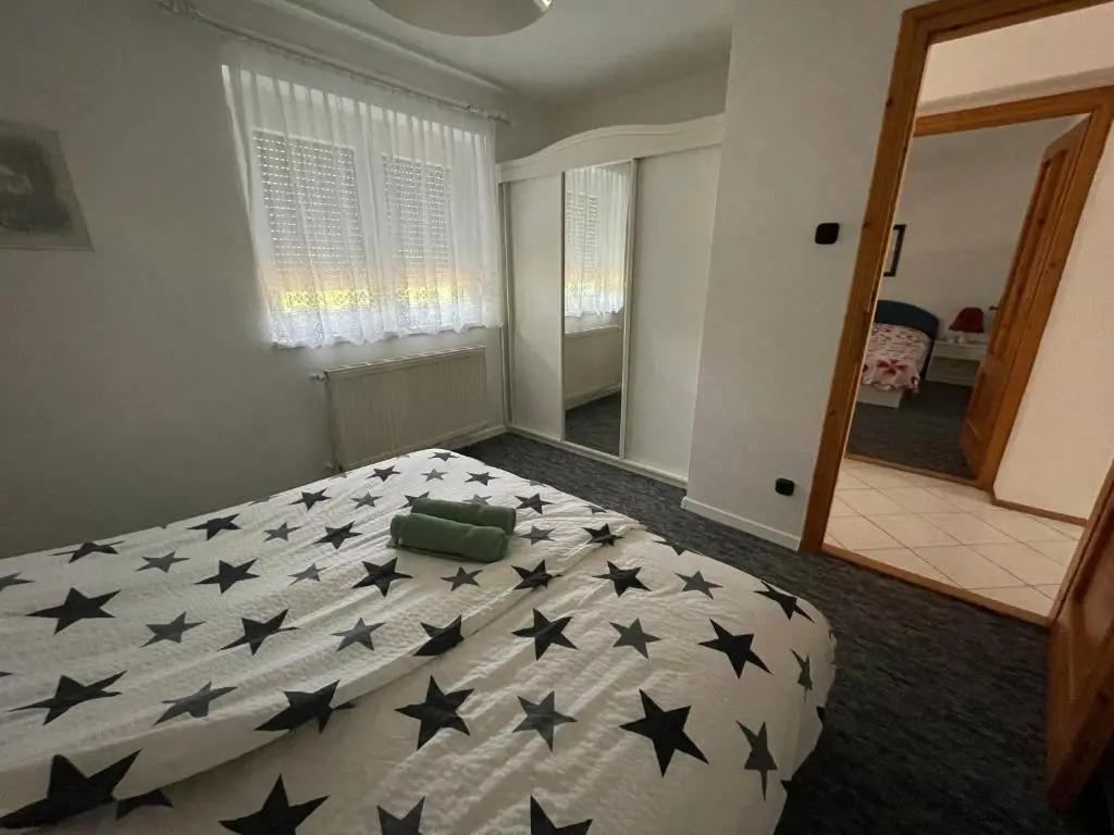 Frankie Holiday Apartment III. - главное фото