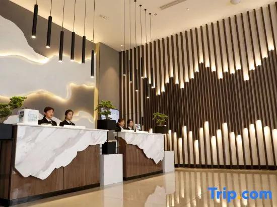 Yuanrong Hotel - главное фото