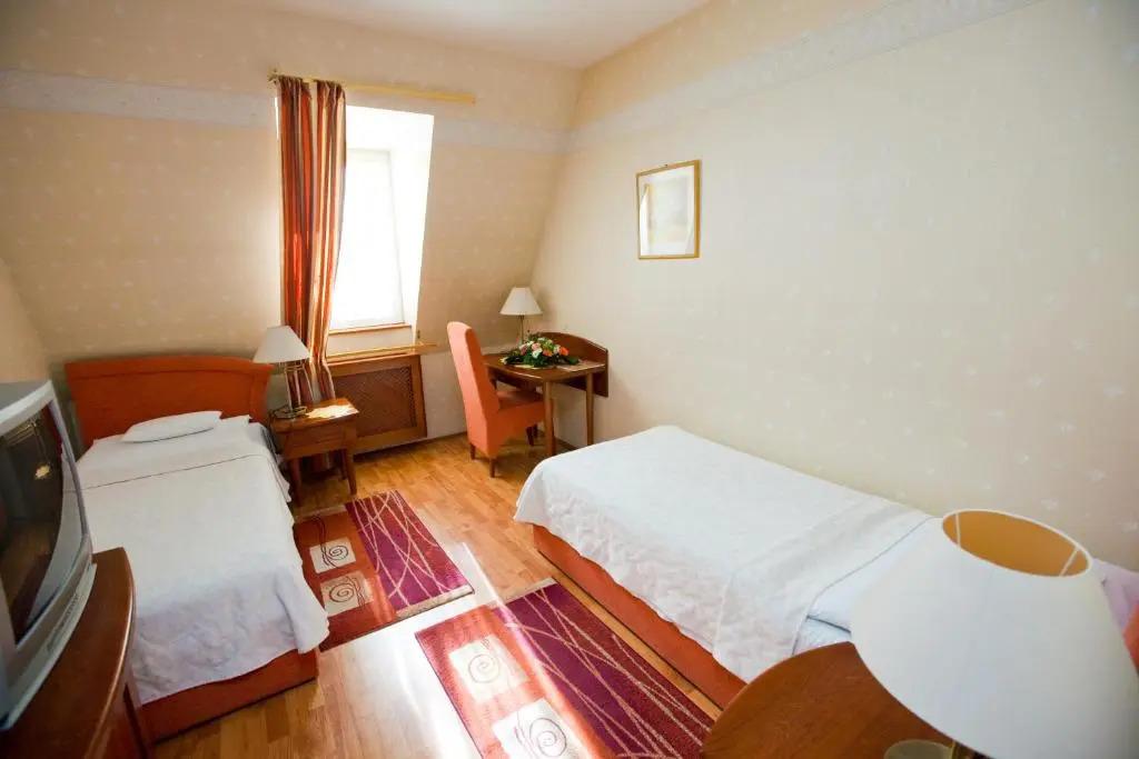 Göcsej Palatinus Étterem és Panzió - главное фото