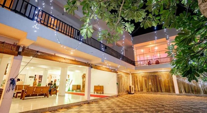 Hotel Sun & Moon - главное фото