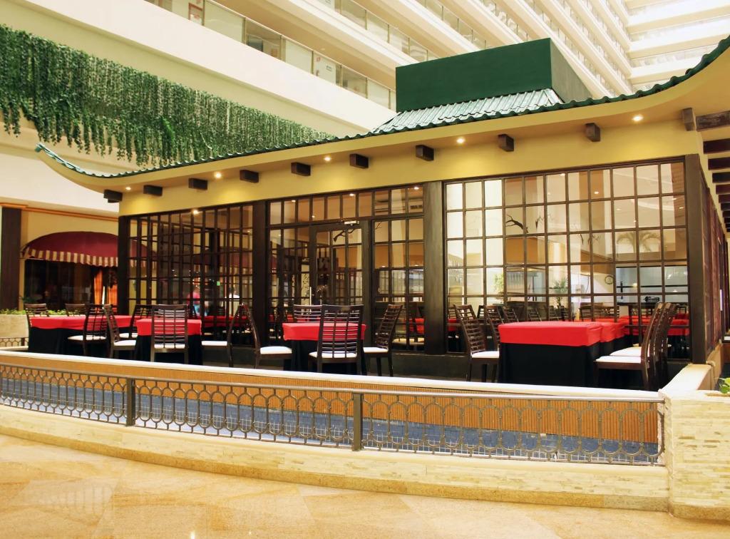 Отель Seadust Cancun Family Resort - главное фото