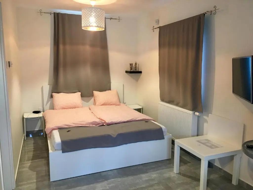 Mandula Apartman - главное фото