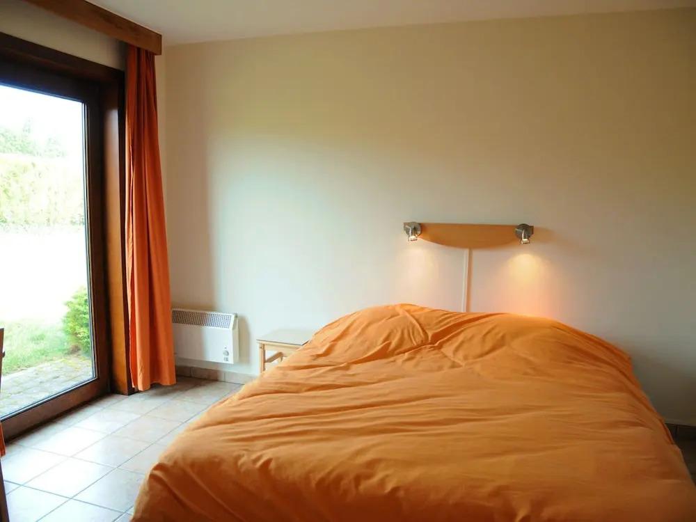 Holiday Home in Somme-leuze With Pool & Sauna - главное фото