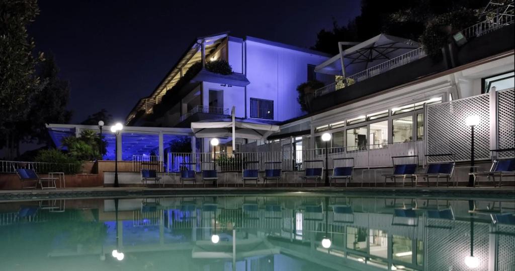 Villa Poseidon Boutique Hotel & Events - главное фото
