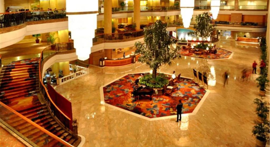 Regency Hotel - главное фото