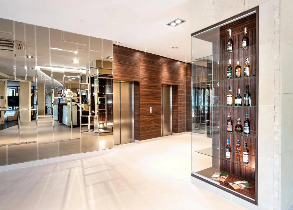 DeSilva Premium Opole - главное фото