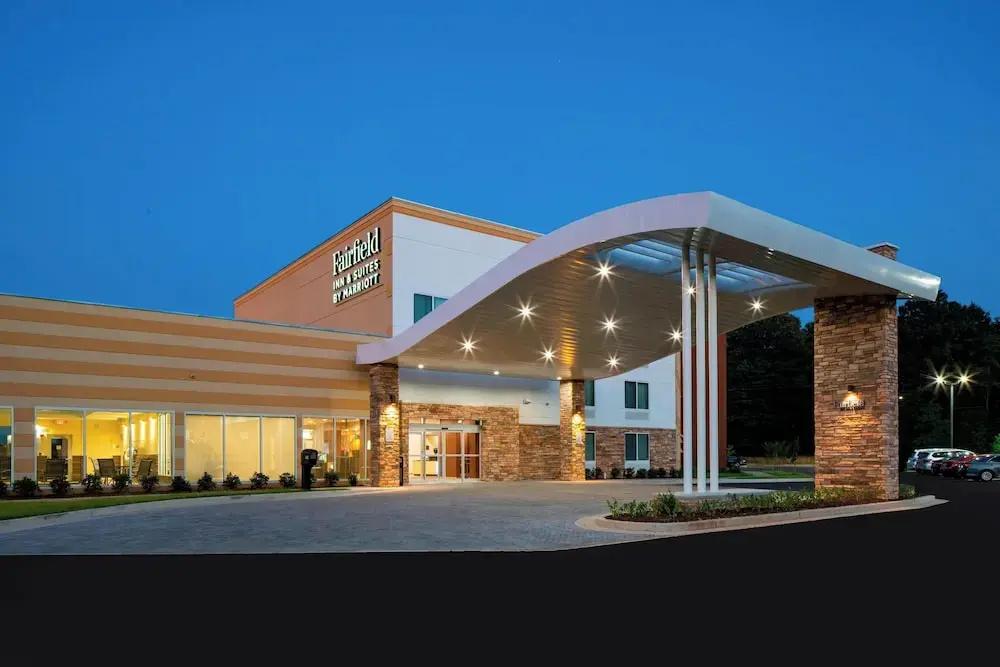 Comfort Inn Batesville - главное фото