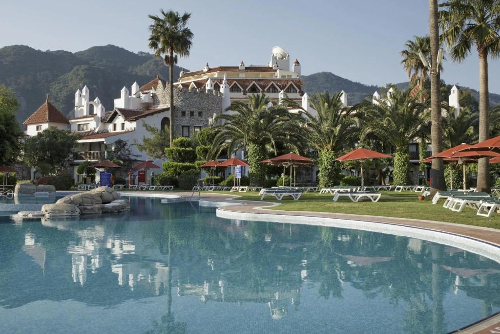 Marti Resort Hotel - главное фото