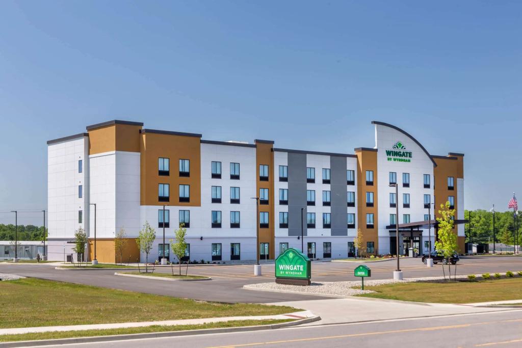 Wingate by Wyndham Angola - главное фото