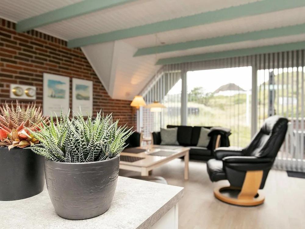 Cozy Holiday Home in Søndervig With Sauna - главное фото