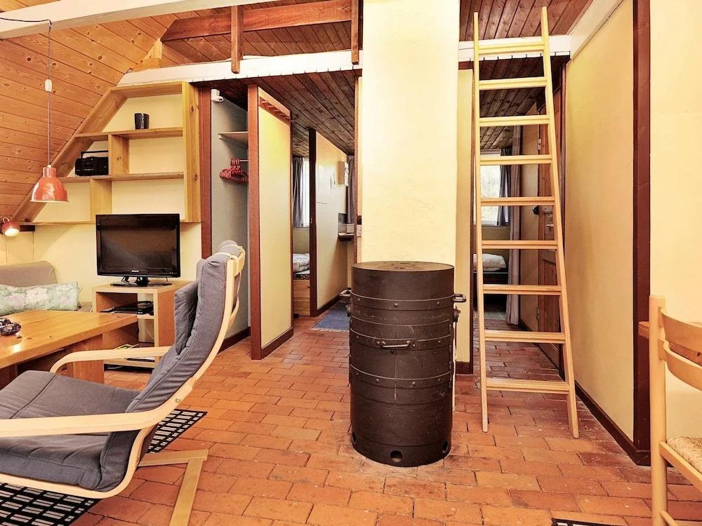 Tranquil Holiday Home With Breathtaking Views in Ringkøbing - главное фото