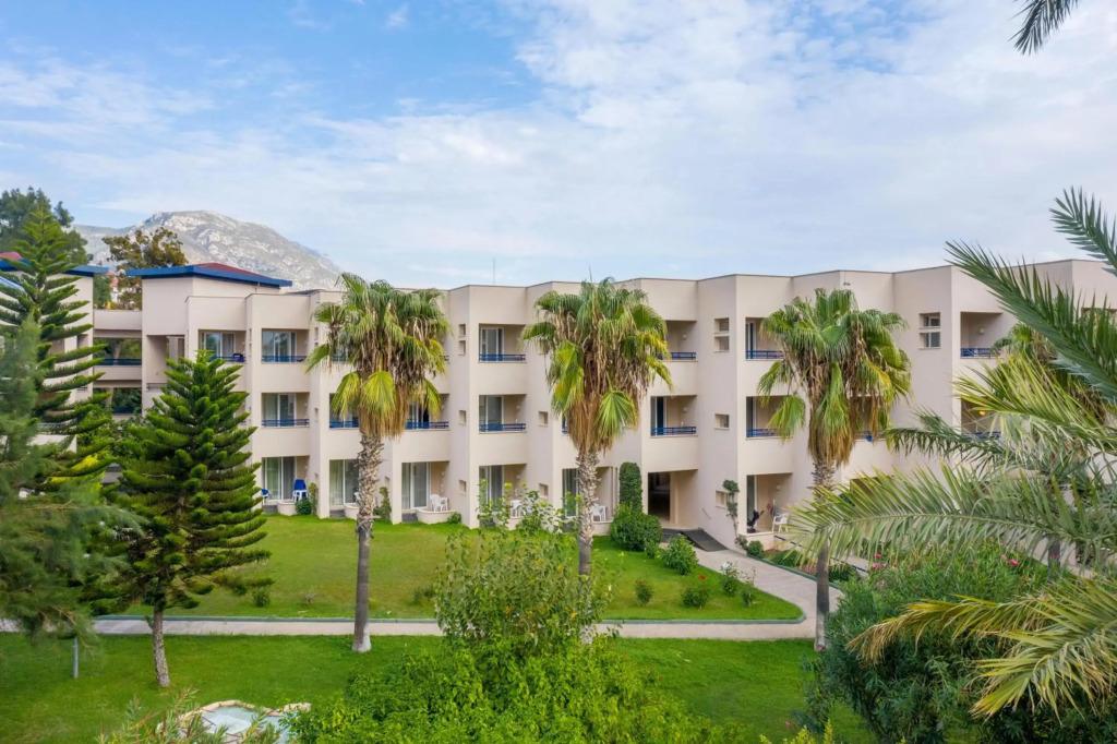 LABRANDA Alantur Resort - All Inclusive - главное фото