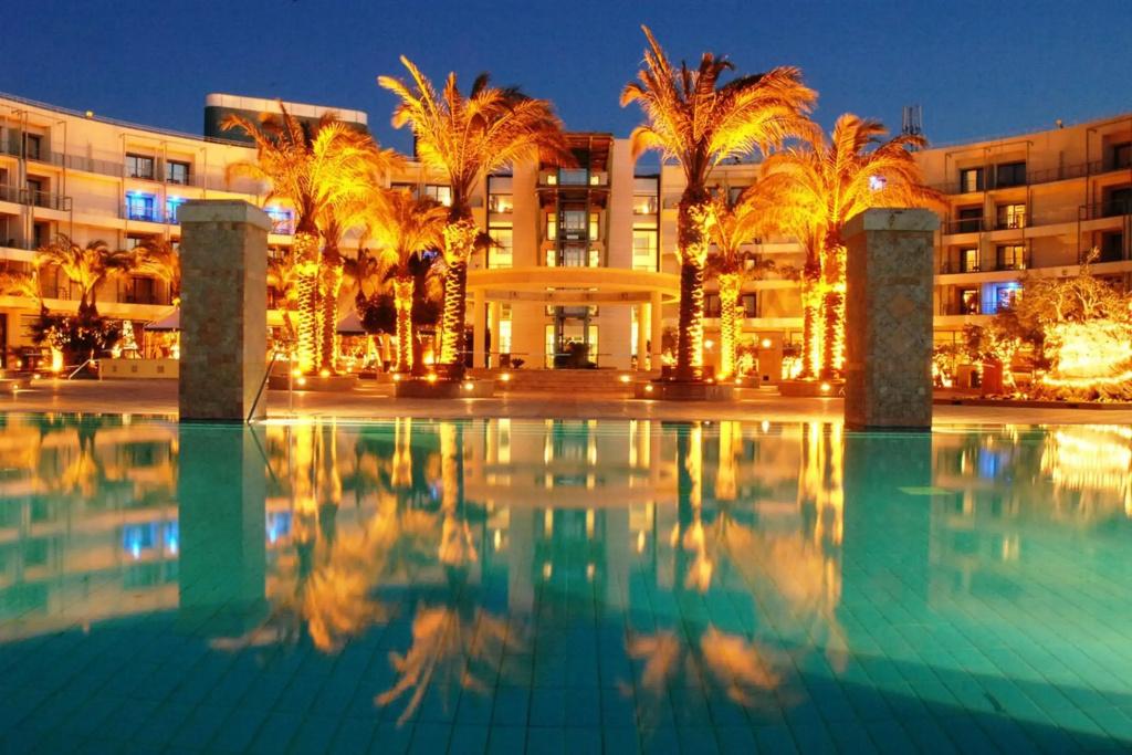 Club Hotel Casino Loutraki - главное фото