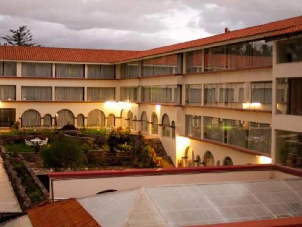 Taypikala Hotel Lago - главное фото