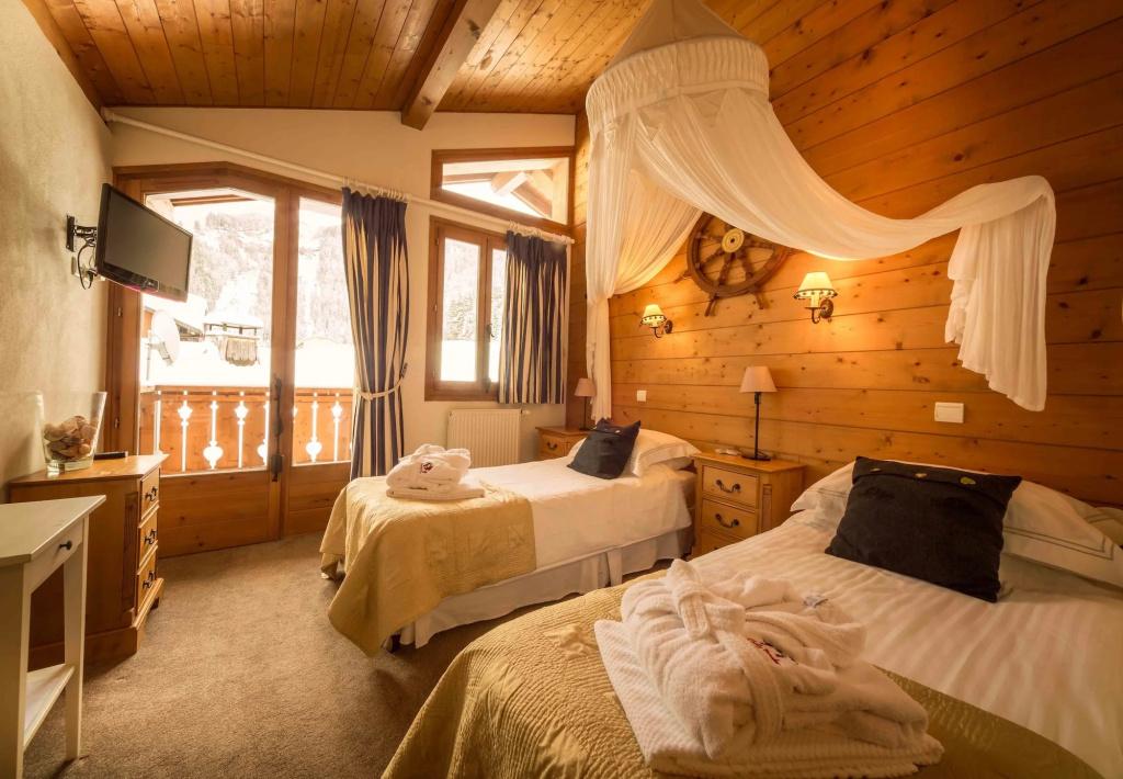 Chilly Powder - Hôtel au Coin du Feu - главное фото