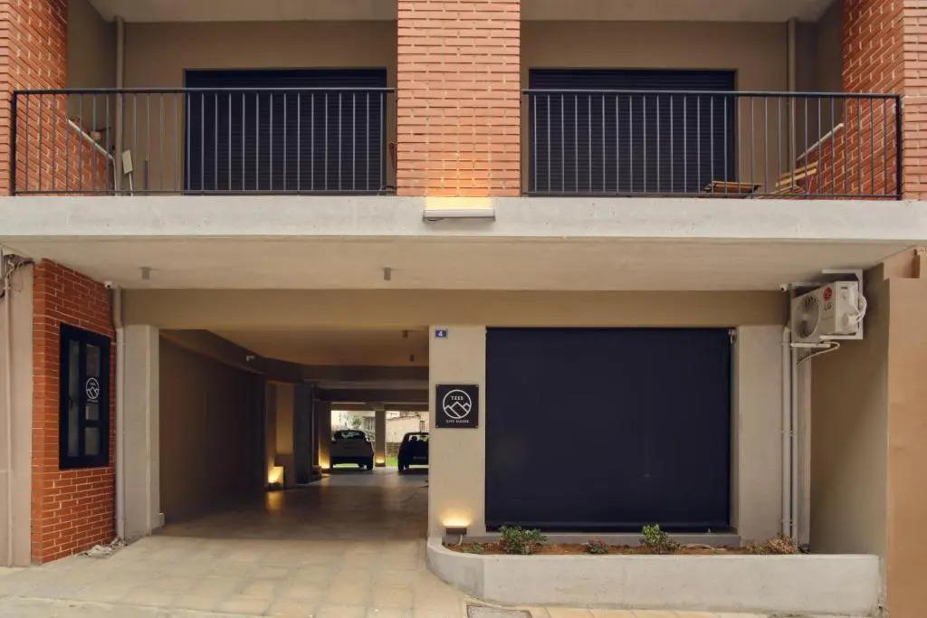 Tzes City Suites - главное фото