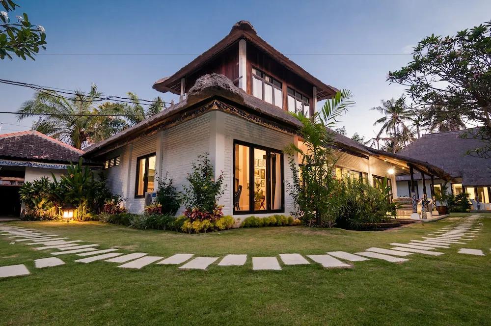 Indies Estate - главное фото