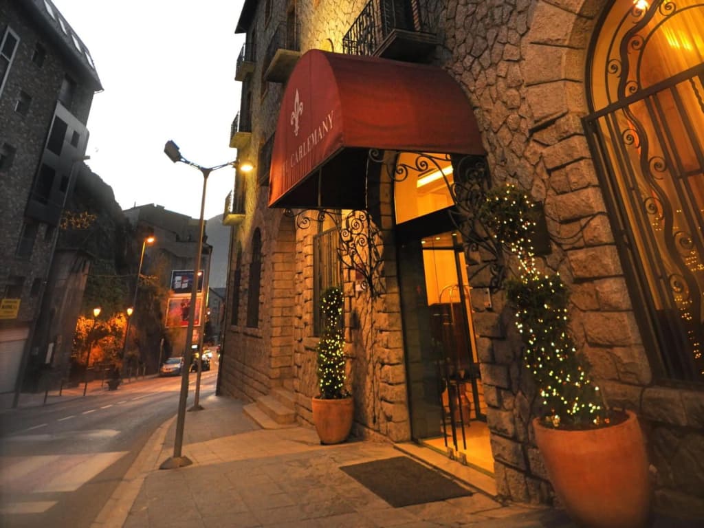 Hotel SPA Termes Carlemany - главное фото