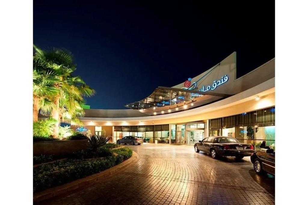 Marina Hotel Kuwait - главное фото