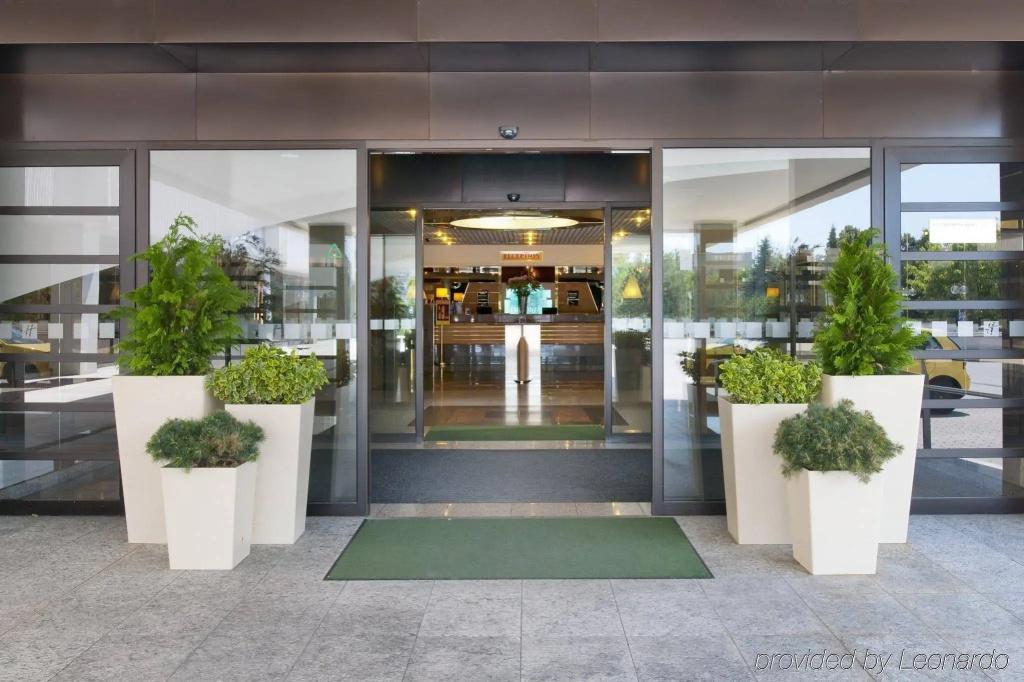 Holiday Inn Bratislava - главное фото