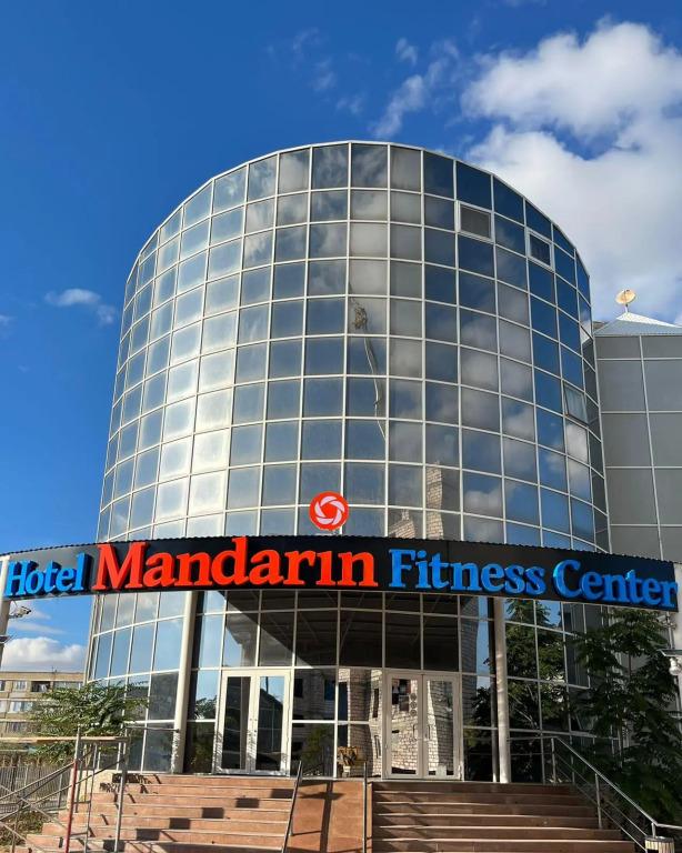 Mandarin Hotel & Fitness Center - главное фото