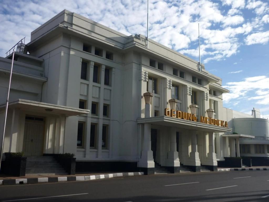 Golden Flower Hotel Bandung - главное фото