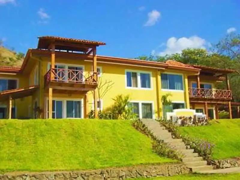 Catalinas Beach Suites - главное фото