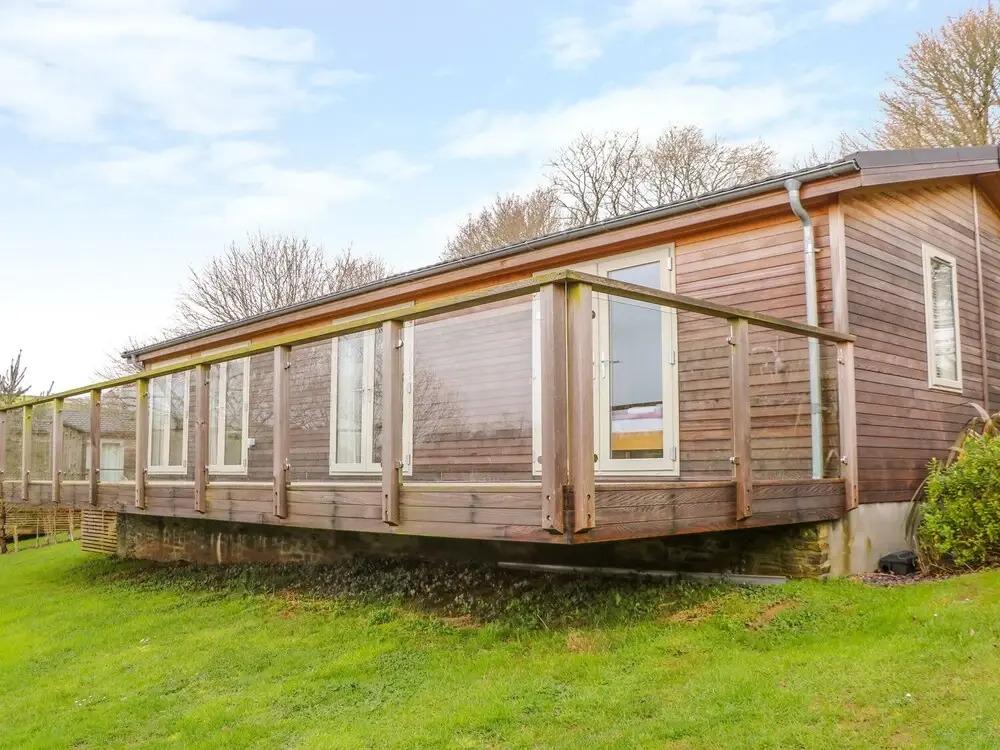 8 Lake View - главное фото