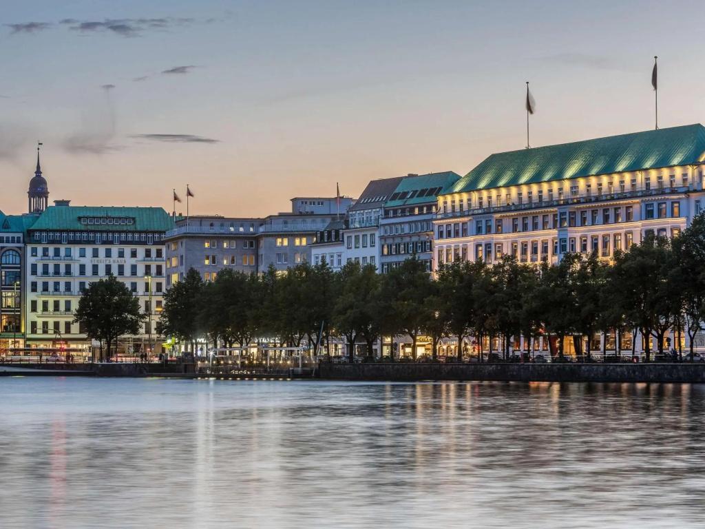 Fairmont Hotel Vier Jahreszeiten Hamburg - главное фото