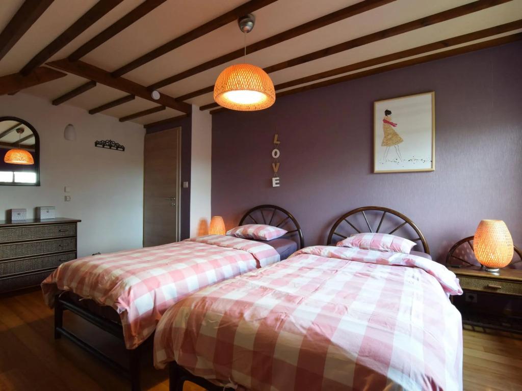 Holiday Home in Noville With Garden & BBQ - главное фото