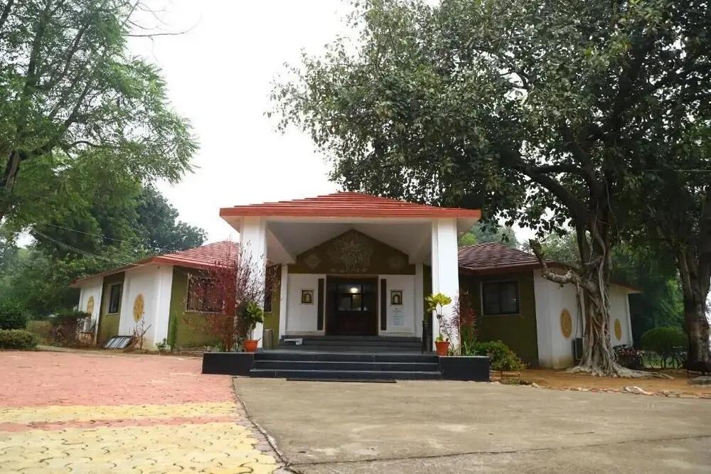 Tourist village Khajuraho - главное фото