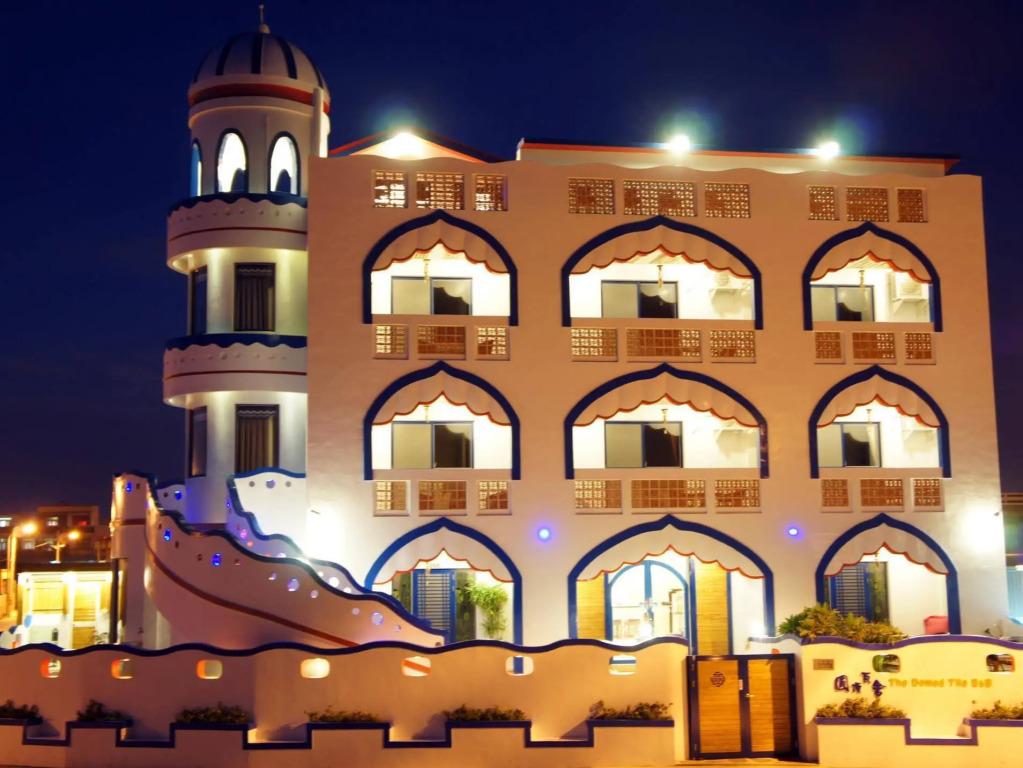 The Domed Tile BB - главное фото