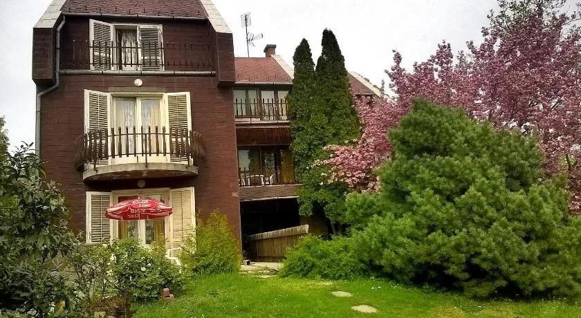 Cola Panzió - главное фото