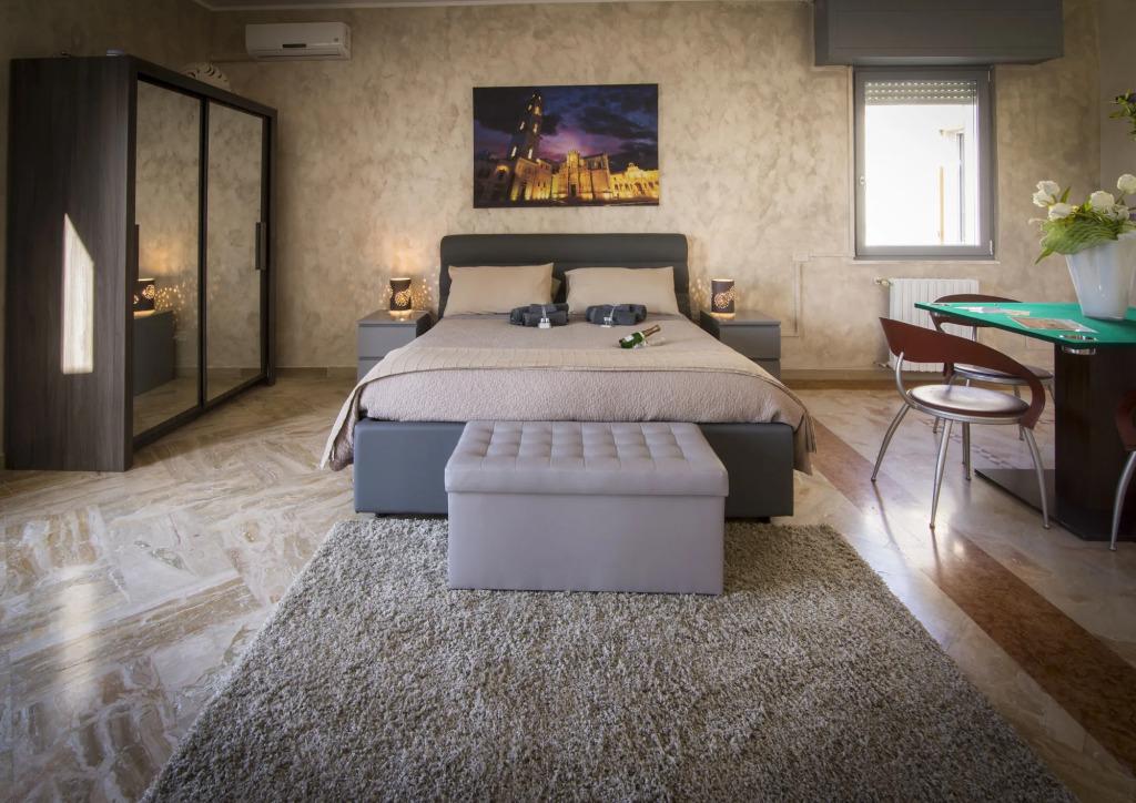 Penthouse Station Luxury Suites & Apts - главное фото