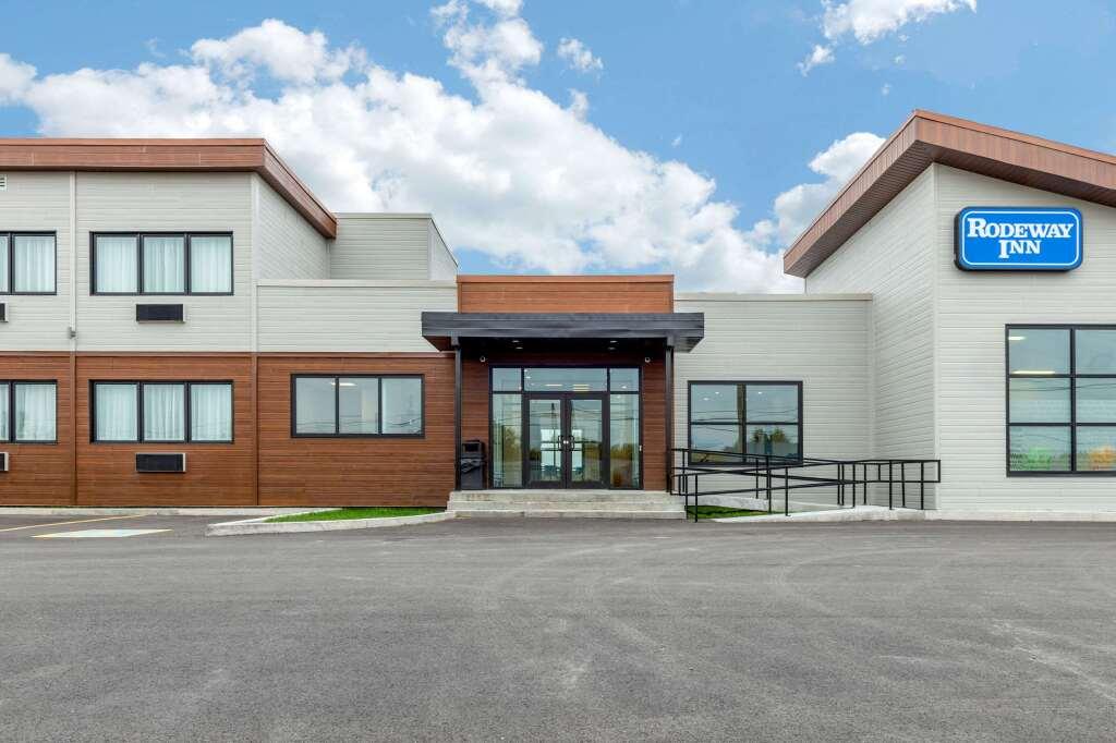 Rodeway Inn - главное фото