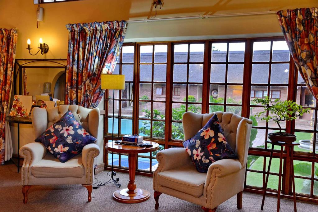 Owls Loft Guesthouse - главное фото