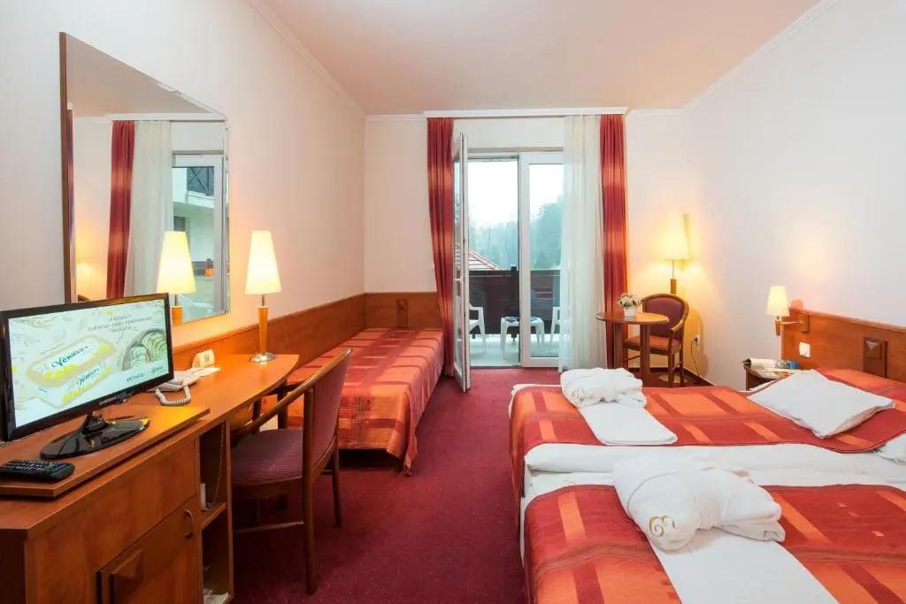 Erzsébet Park Hotel - главное фото