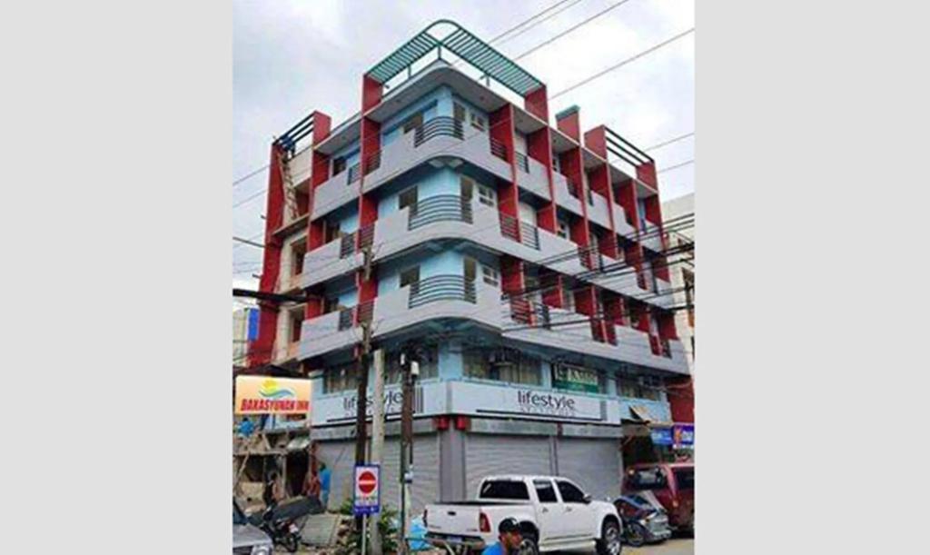 Bakasyunan Inn Laoag - главное фото