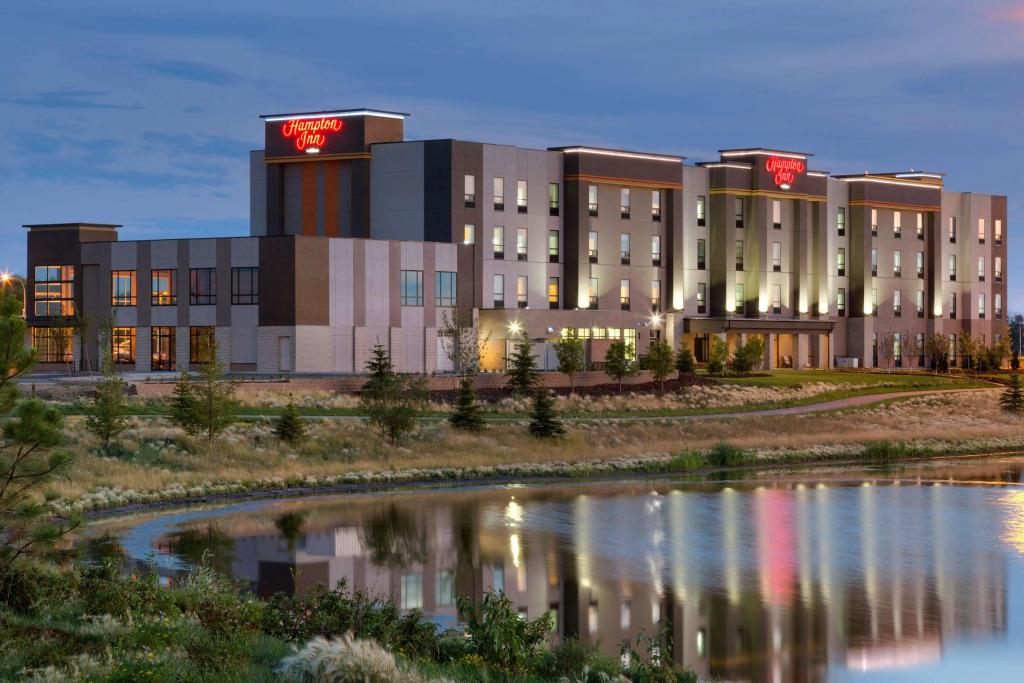 Hampton Inn by Hilton Edmonton/Sherwood Park - главное фото